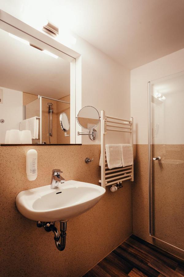 Hotel Adler Eichstätt Екстериор снимка