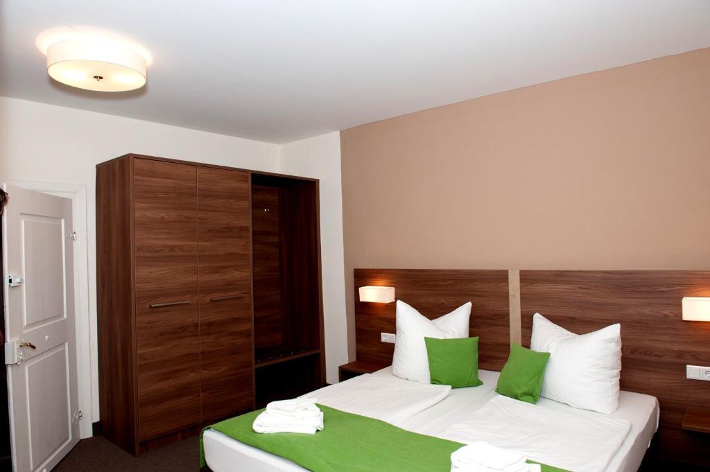 Hotel Adler Eichstätt Стая снимка